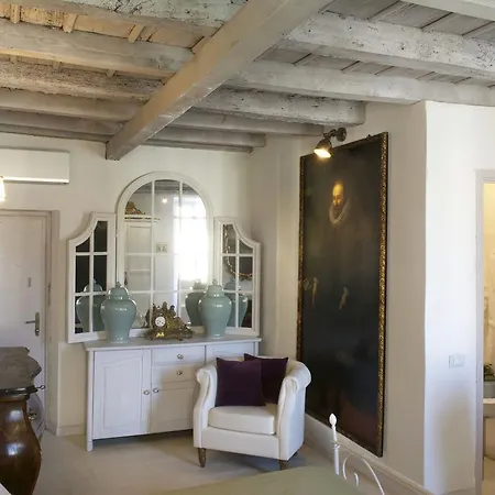 Le Stanze Del Cardinale Bed & Breakfast Pavia