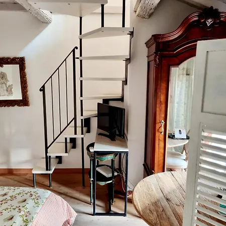 Le Stanze Del Cardinale Bed & Breakfast 3*